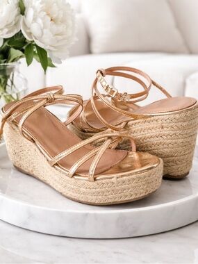 Wedges with wraps.